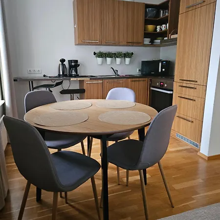 Karusselli 101 * Pärnu